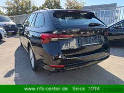 SKODA Octavia Combi Ambition