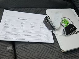 SKODA Octavia Combi Ambition