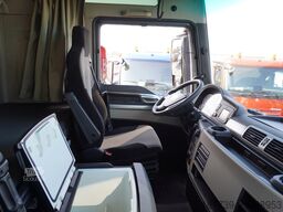 MAN TGX 26.470 tow truck / NEW galvanized