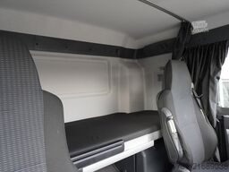 MAN TGS 18.440 tractor unit / 220 tho. km