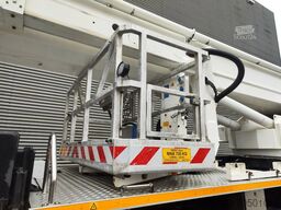 Scania P410 8x4 Tridem Bronto Skylift S70XDT