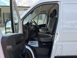 Peugeot Boxer Kasten 435 L4H2  180 AUT/NAvi/PDC