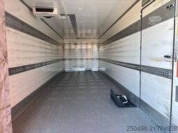 Volvo FL 250 4x2 THERMOKING V-100 Max / BOX L=8255 mm