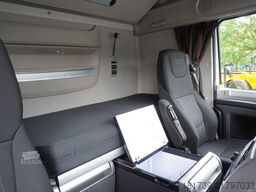 DAF XF 480 6x2 E6 / Lamberet refrigerator 18