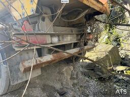 Maur Bilpåbygg 3-axle tipping semi-trailer for sale as a repair o