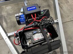 Blyss KTT V2L mit Mulde Kabeltrommelanhänger