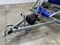 Blyss KTT V2L mit Mulde Kabeltrommelanhänger