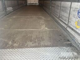 Schmitz Cargobull Curtainsider Standard Getränke