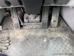 Volvo L90F wheel loader w/ Volvo gravel bucket. WATCH VI