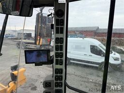 Volvo L90F wheel loader w/ Volvo gravel bucket. WATCH VI
