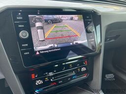 VOLKSWAGEN Passat Variant 110kw DSG Kamera *LED *Navi