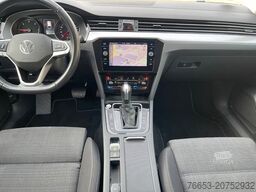 VOLKSWAGEN Passat Variant 110kw DSG Kamera *LED *Navi