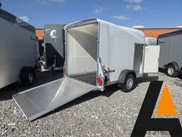Rimorchio a cassetta Debon Polycargo 1300 Seitentür 1300kg 100kmH