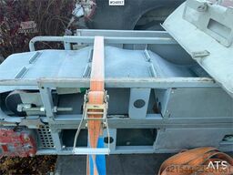 Lissmac Libelt-600 Conveyor Belt with Feed Hopper