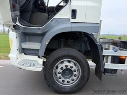 DAF CF 300 CF 300 BDF of Chassic cabine.  MOOIE  NE...