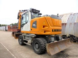 Liebherr A 918 Compact