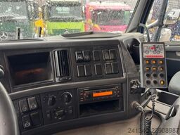 VOLVO FM-420 8x4 Liebherr 9m3