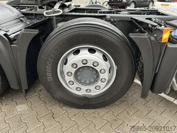 Mercedes-Benz Actros L 2542 Gigaspace 6x2 / 255 dkm / Smart T...