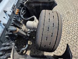 MERCEDES-BENZ Actros 2553 / Retarder / Ldbw / Lenkachse / 6E