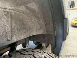 MERCEDES-BENZ Sprinter 316 CDI 4x4 ZG3 8-Sitzer wie neu!