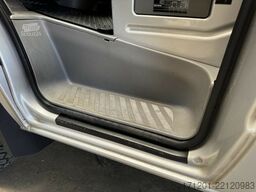 MERCEDES-BENZ Sprinter 316 CDI 4x4 ZG3 8-Sitzer wie neu!