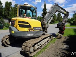 Volvo ECR88D with tilt and two buckets. Only 4700 hours