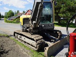 Volvo ECR88D with tilt and two buckets. Only 4700 hours