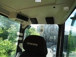 Volvo ECR58F with tilt and two buckets. Only 3,035 hours