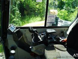 Volvo ECR58F with tilt and two buckets. Only 3,035 hours