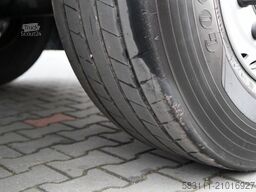 SCHMITZ CARGOBULL REFRIGERATED / FLOWER / THERMO KING / SLX 300 /