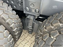 Tatra Phoenix 8x8 Phoenix 8x8, Stahlmulde ca. 22m³, hydr. Heckklappe