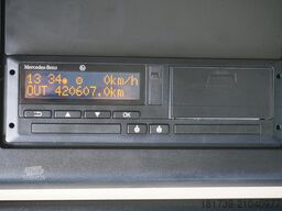 Mercedes-Benz Actros 2548 E6 / GIGA / Cab Lounge chair