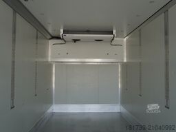 MAN TGX 26.470 / 2022 / Krone Refrigerator 4