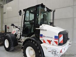 CATERPILLAR 908M + FORK