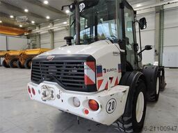 CATERPILLAR 908M + FORK