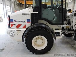 CATERPILLAR 908M + FORK