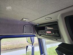 RENAULT D 250 14.3T 6 CYL. LIFT