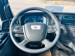 MAN 26.440 6x2 mit Schwerlast-Ladebordwand Rampe