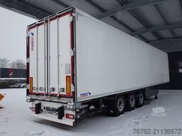 SCHMITZ CARGOBULL SKO 24/L V7 Doppelst./Trennwand vorber./617 Std.