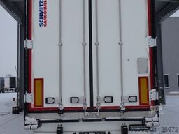 SCHMITZ CARGOBULL SKO 24/L V7 Doppelst./Trennwand vorber./617 Std.