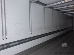 SCHMITZ CARGOBULL SKO 24/L V7 Doppelst./Trennwand vorber./617 Std.