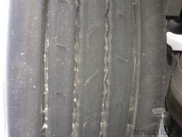 SCHMITZ CARGOBULL SKO 24/L V7 Doppelst./Trennwand vorber./617 Std.