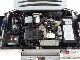 SCHMITZ CARGOBULL SKO 24/L V7 Doppelst./Trennwand vorber./617 Std.