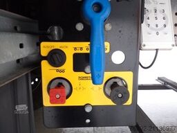 SCHMITZ CARGOBULL SKO 24/L V7 Doppelst./Trennwand vorber./617 Std.