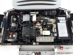 SCHMITZ CARGOBULL SKO 24/L V7 Doppelst./Trennwand vorber./617 Std.