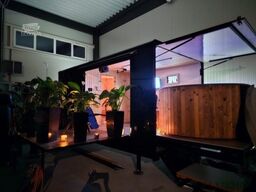  IZABELLA WELLNESSANHäNGER MIT SAUNA UND WHIRLPOOL, STROMAGGREGAT