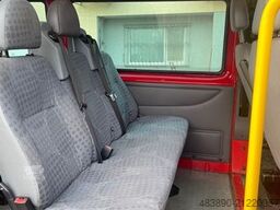 FORD Transit/mit Rollstuhl-Hebebühne