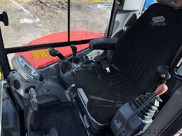 EUROCOMACH ES 60 TR, OilQuick OQ45-5