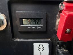 EUROCOMACH ES 60 TR, OilQuick OQ45-5