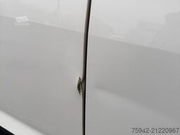 VOLKSWAGEN Crafter Kasten 35 L3H2 LED PDC RFK NAVI